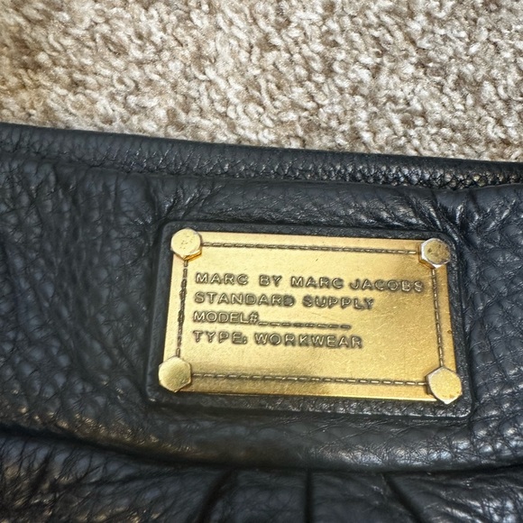 MARC by Marc Jacobs Black Leather Shoulder Bag - Picture 3 of 6